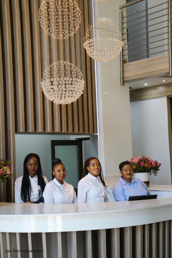 King'S Palace Hotel Rustenburg Extérieur photo