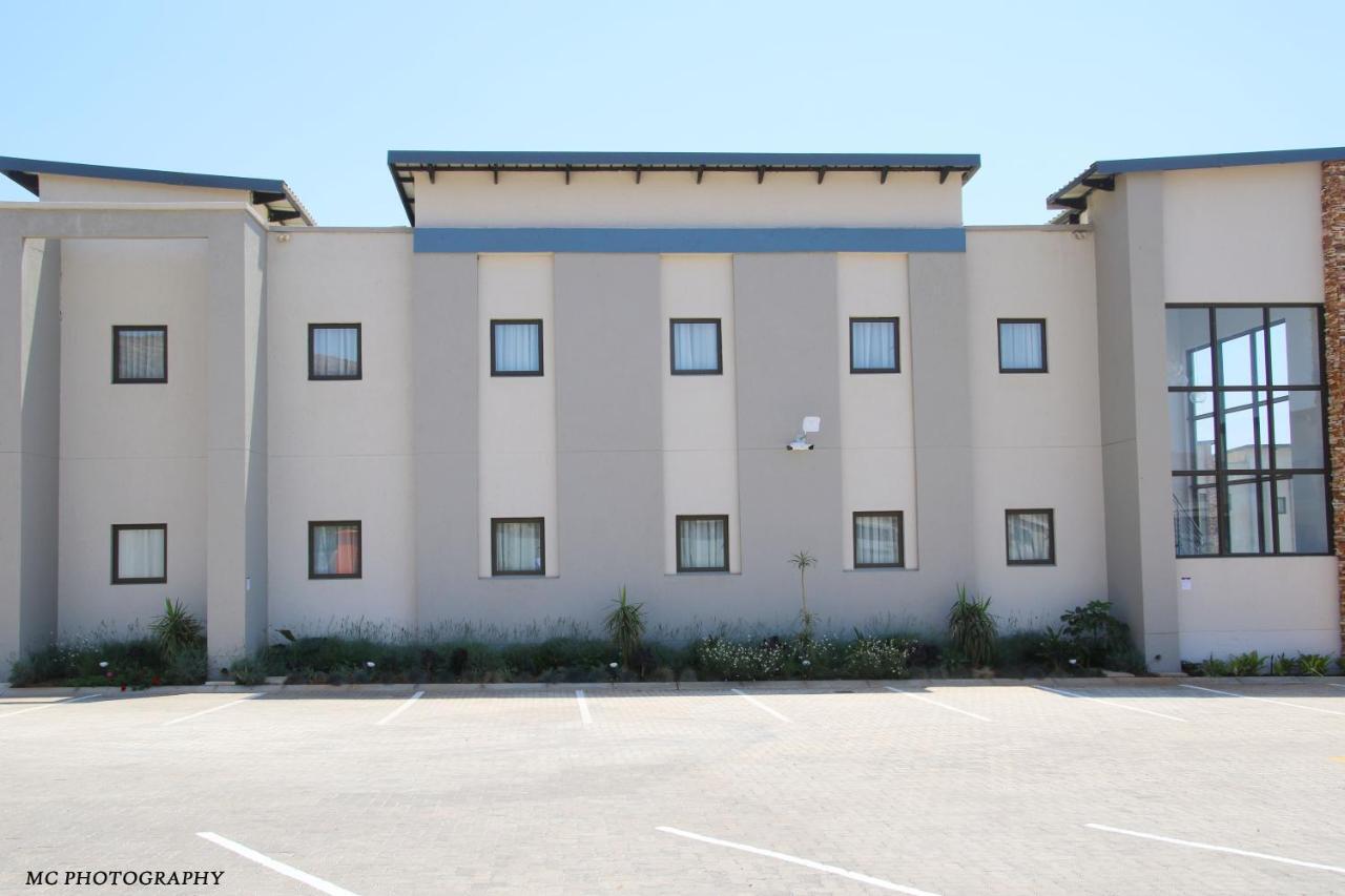 King'S Palace Hotel Rustenburg Extérieur photo