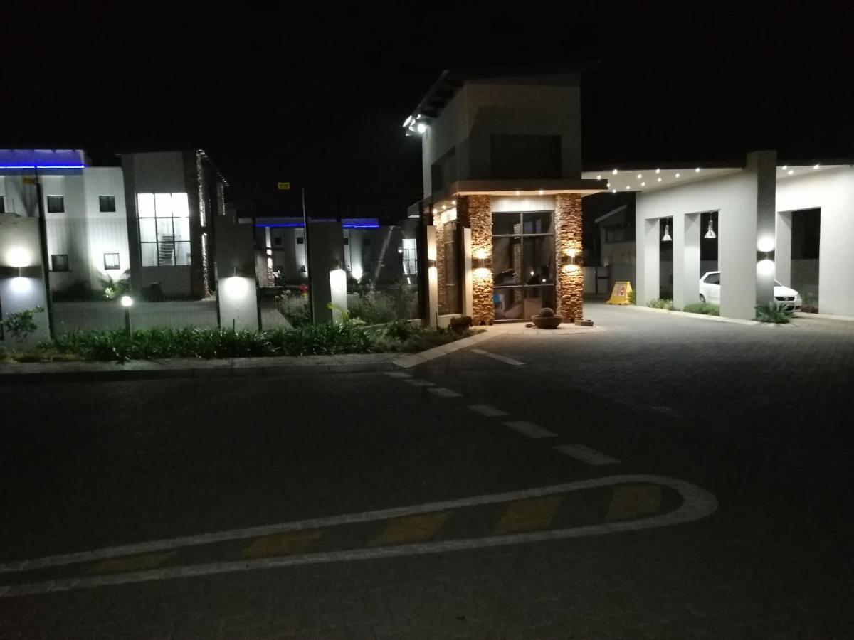 King'S Palace Hotel Rustenburg Extérieur photo
