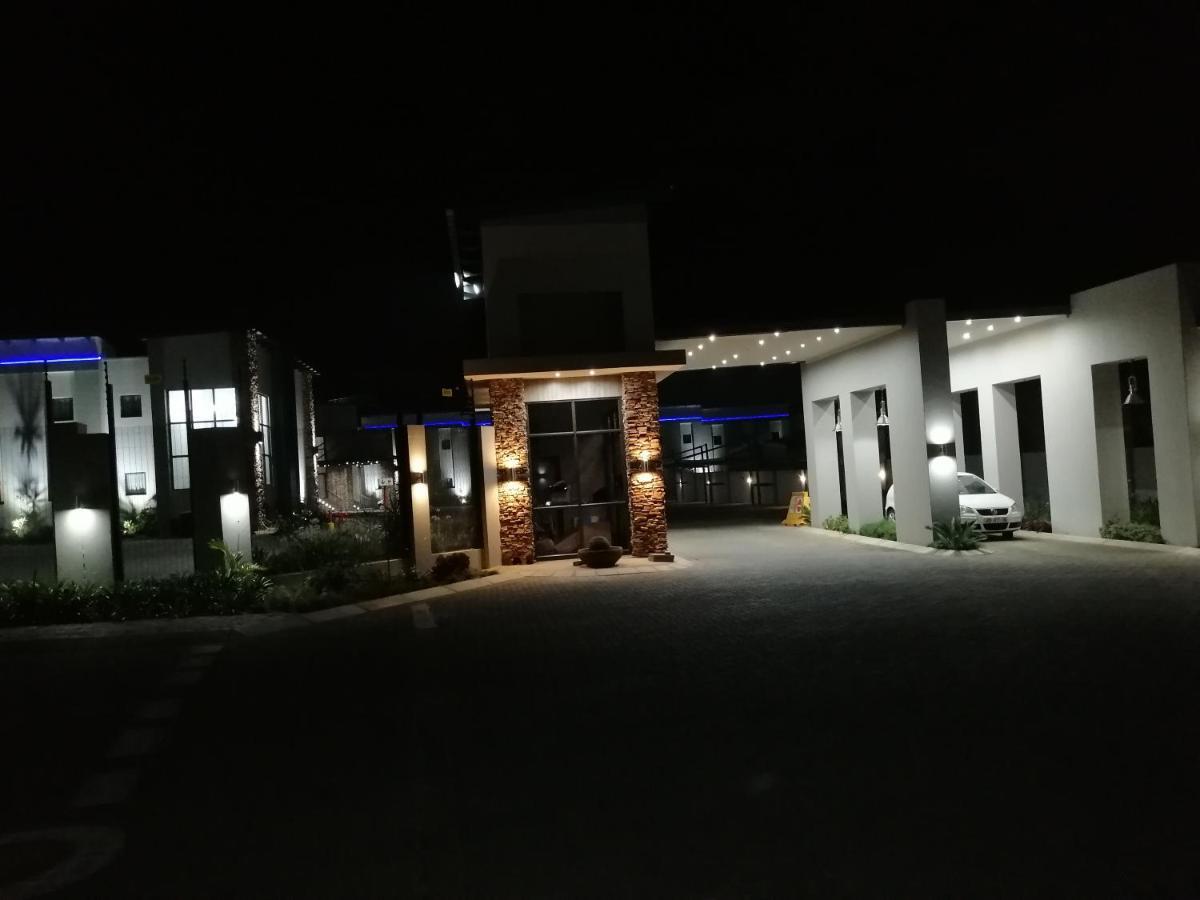 King'S Palace Hotel Rustenburg Extérieur photo
